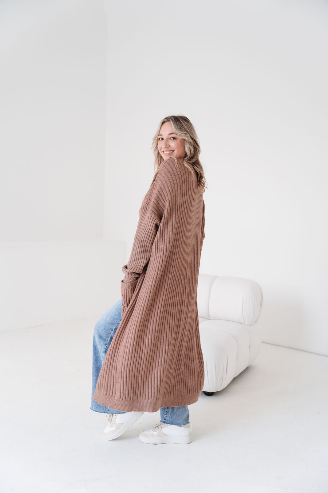 Maxi Cardigan mit Rippenmuster (Braun)