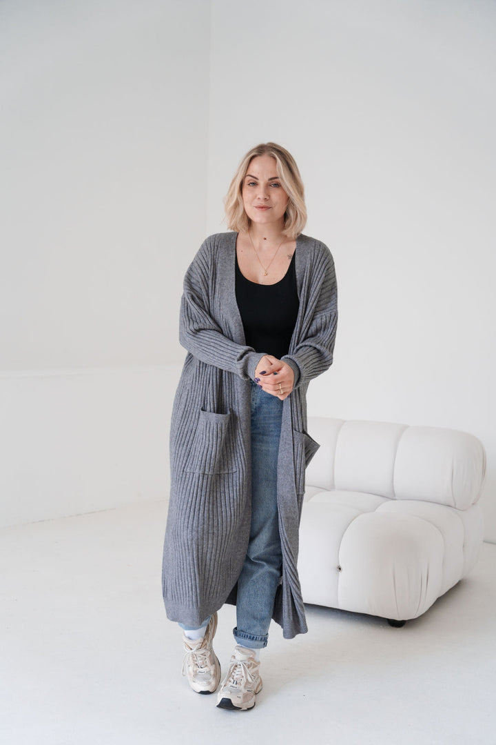 Maxi Cardigan mit Rippenmuster (Grau)