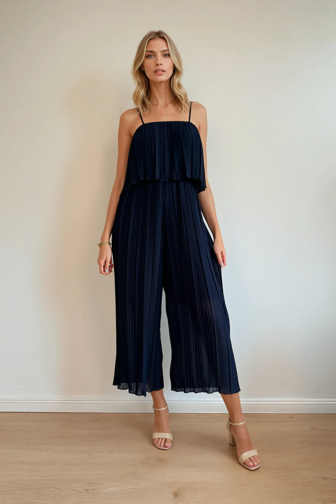 Jumpsuit in Faltenoptik (Dunkelblau)