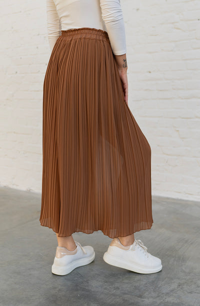 Hose in Faltenoptik (Camel)