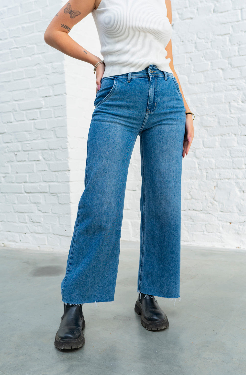 Jeans mit weitem Bein (Blau)