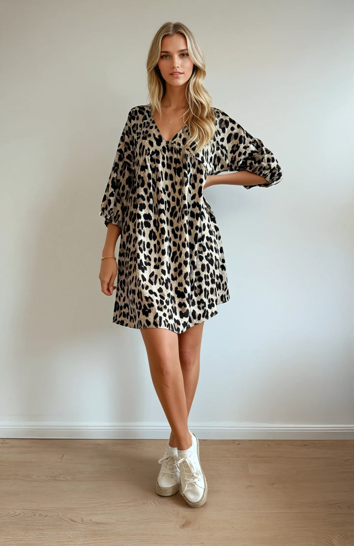 Kurzes Kleid mit Leoprint (Braun-Beige)