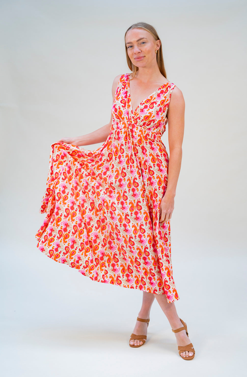 Maxikleid mit V-Ausschnitt und Paisleymuster (Rot-Orange)