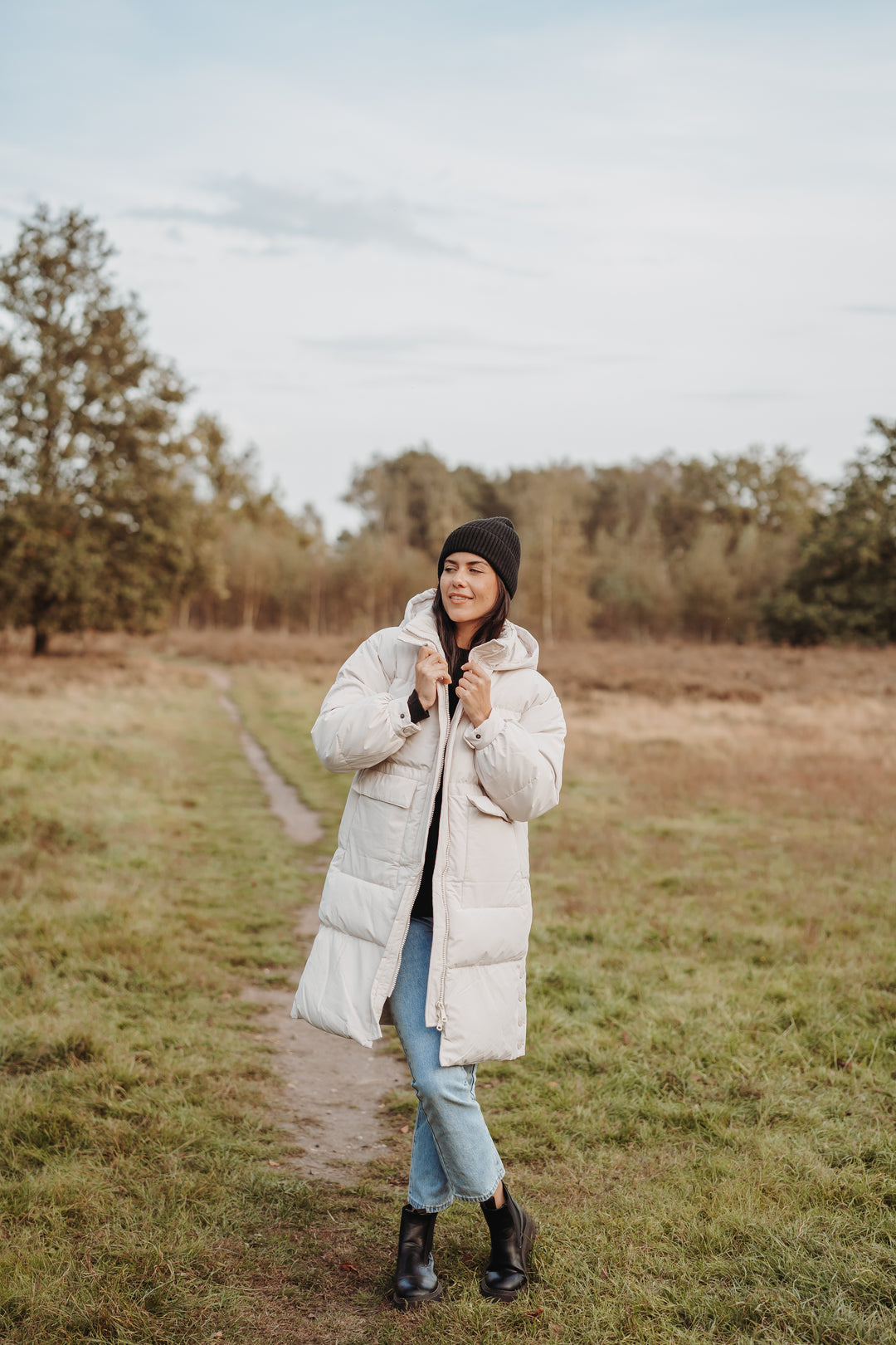 Steppjacke mit aufgesetzten Taschen (Beige)