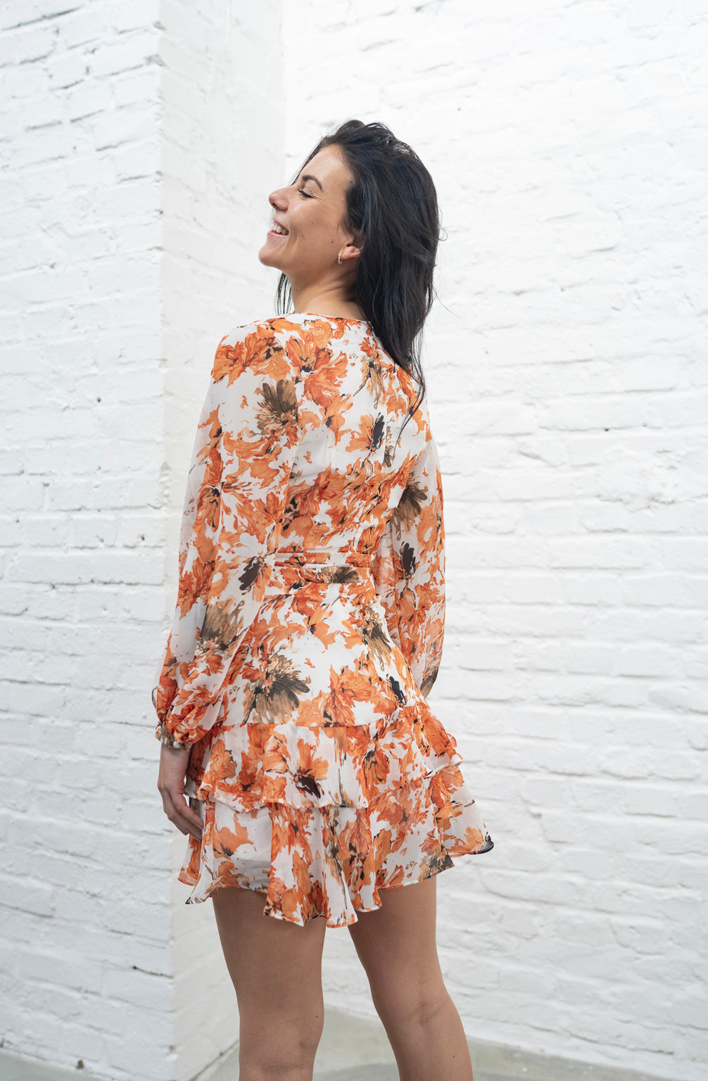 Florales Minikleid (Weiss-Orange)
