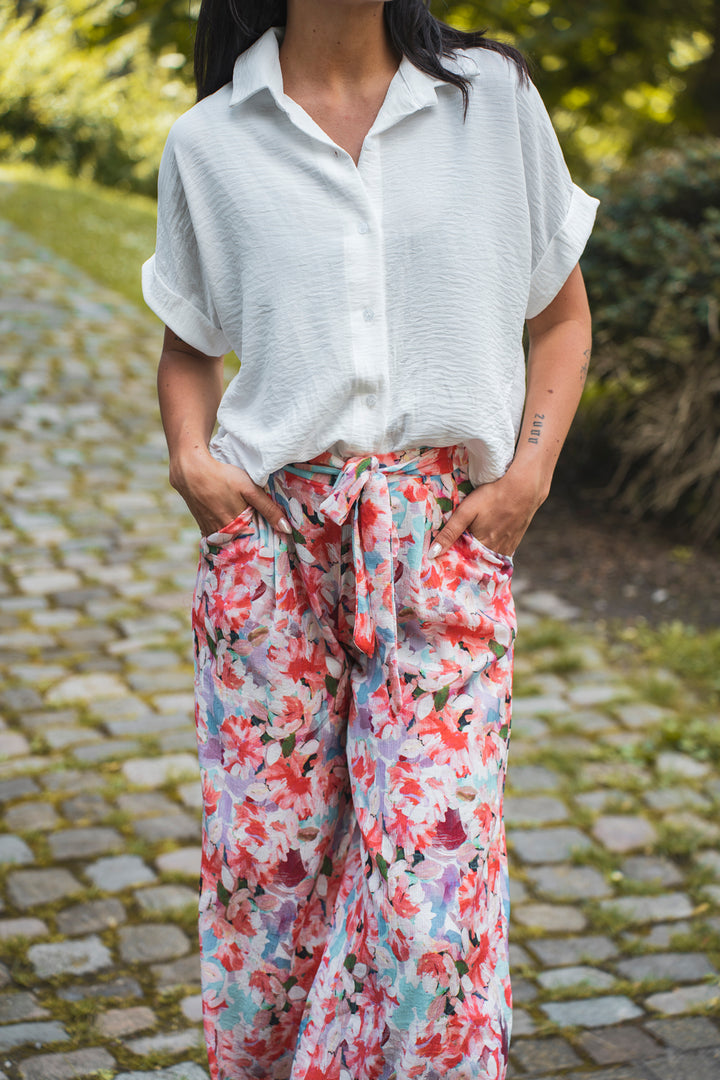 Stoffhose mit Blumenprint (Buntmix)