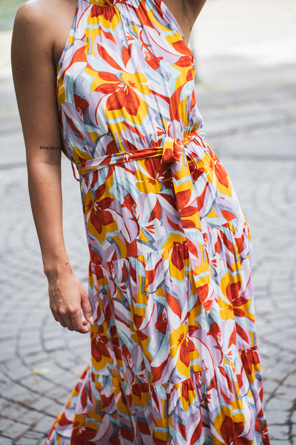 Ärmelloses Maxikleid mit Blumenprint (Buntmix)