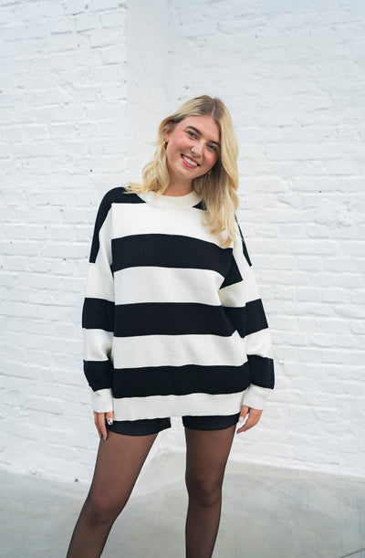 Strickpullover mit breiten Streifen (Weiss-Schwarz)