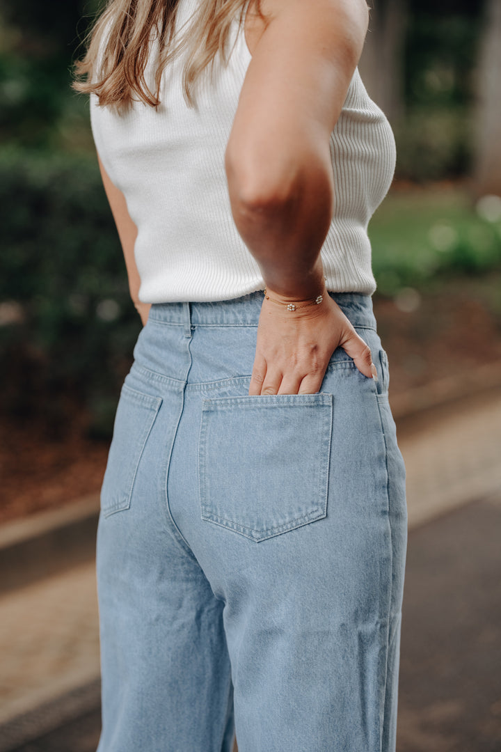 Highwaist Jeans mit geradem Bein (Hellblau)