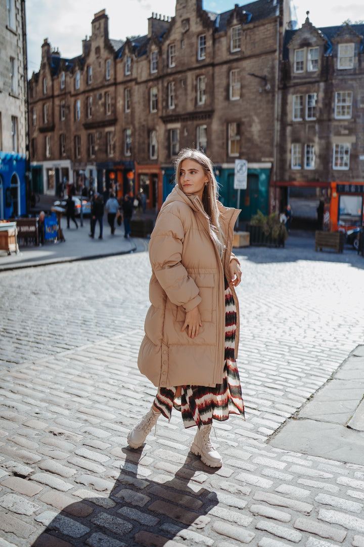 Steppjacke mit aufgesetzten Taschen (Camel)