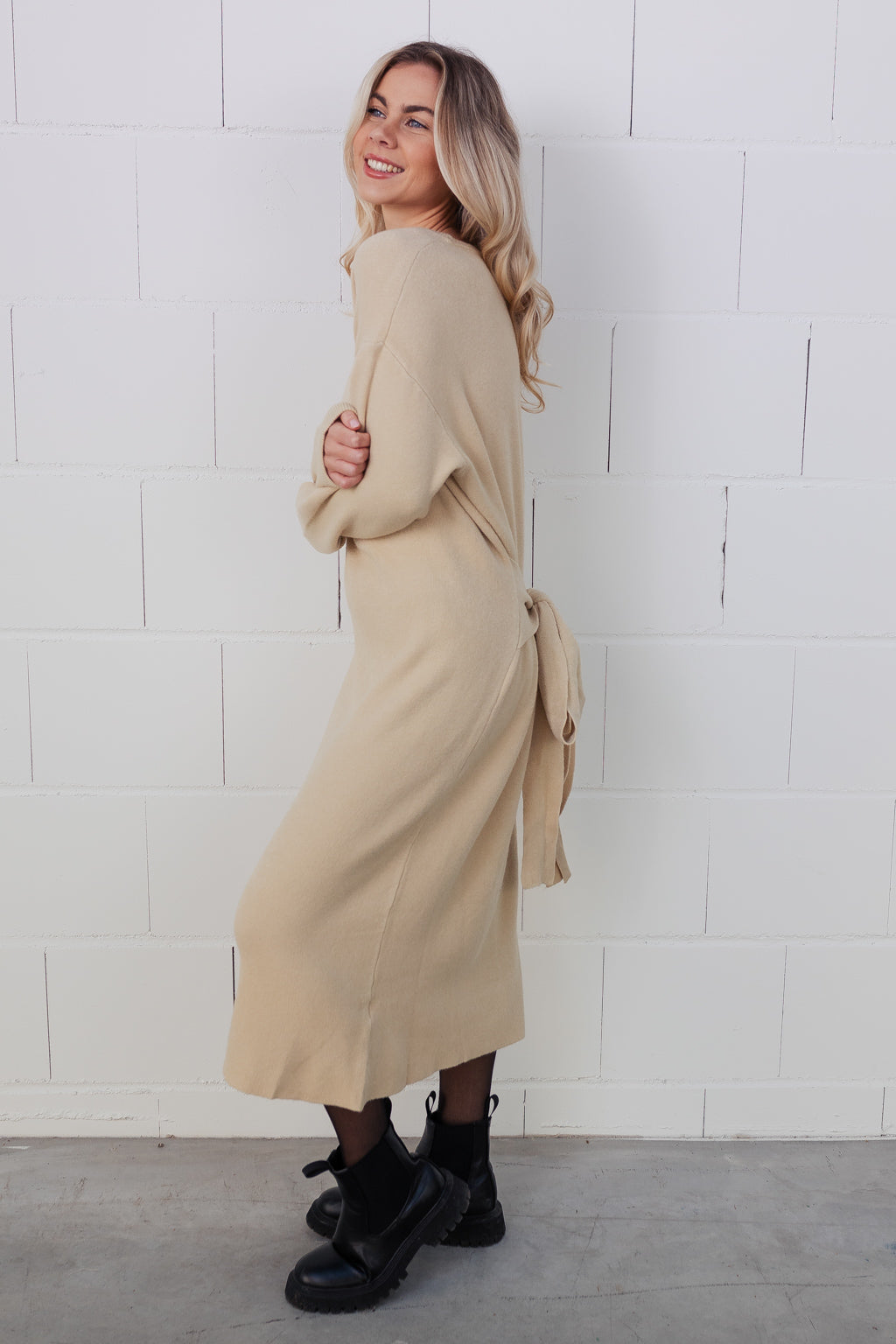 Strickkleid mit Schleife (Beige)