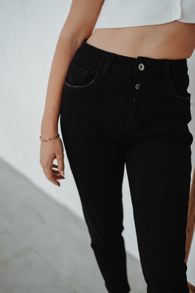 Jeans mit Knopfleiste (Schwarz)