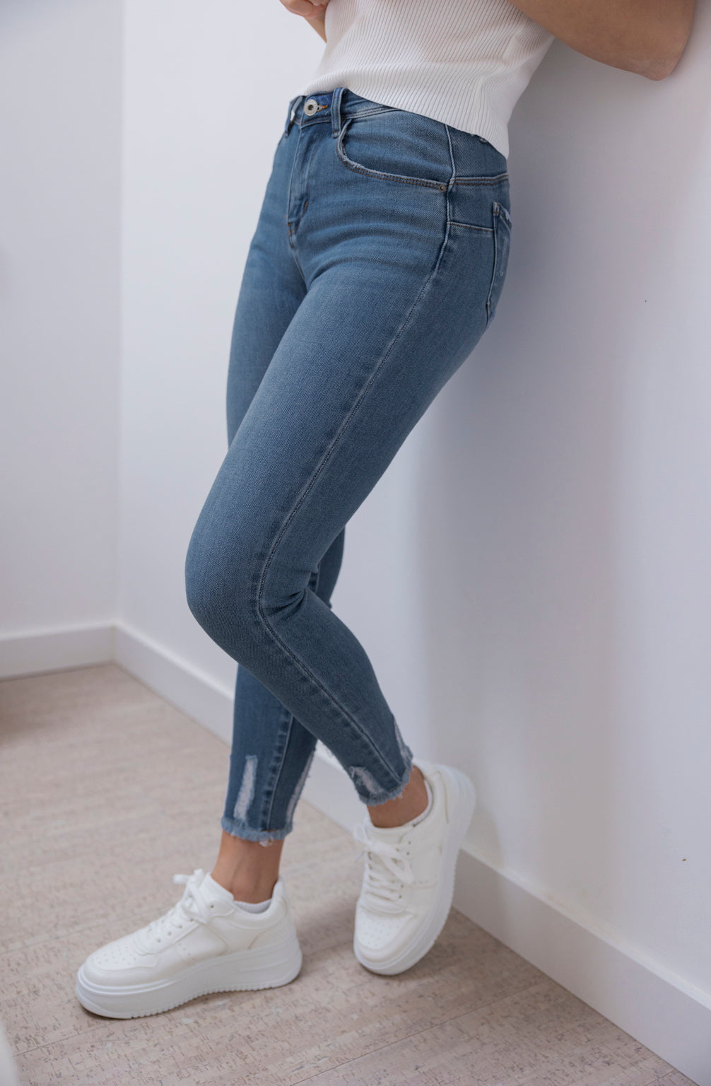 Skinny Jeans mit Fransen (Blau)