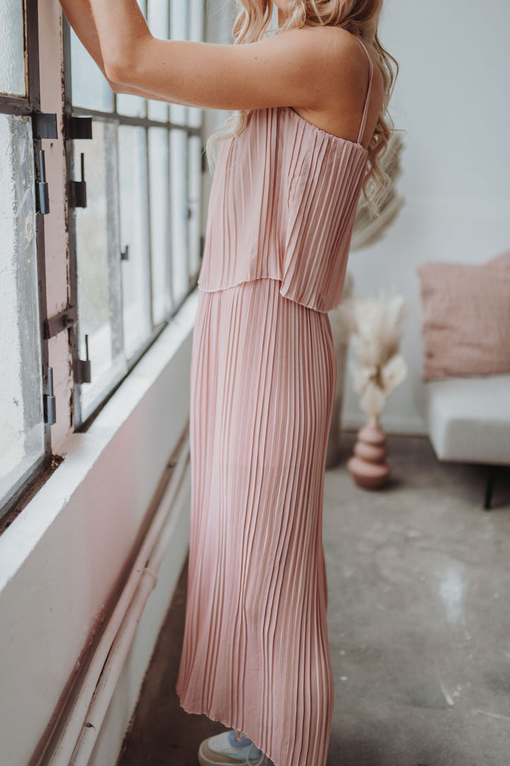 Jumpsuit in Faltenoptik (Rosa)