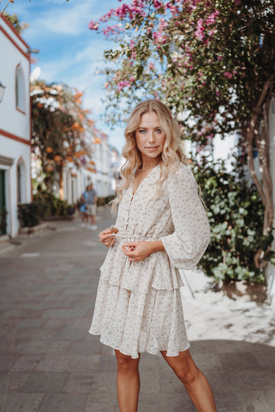 Kleid mit Volants (Creme)