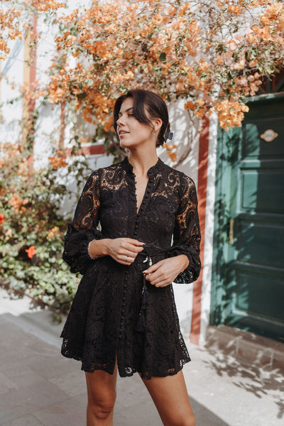 Kleid aus Spitze (Schwarz)